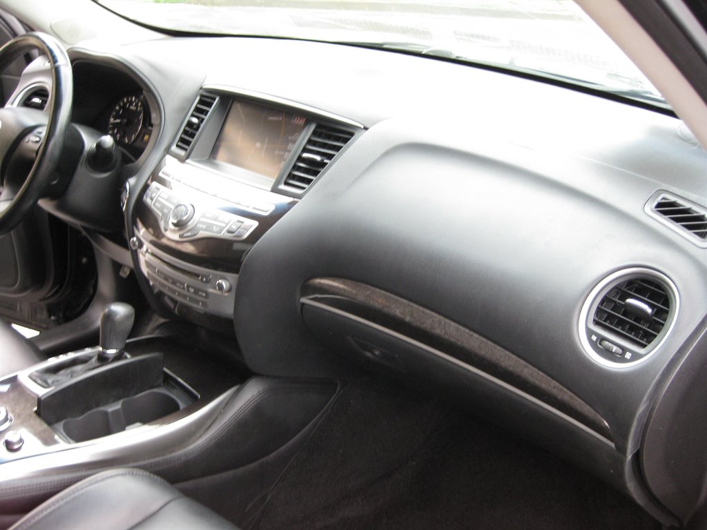2015 INFINITI QX60 - $8,750