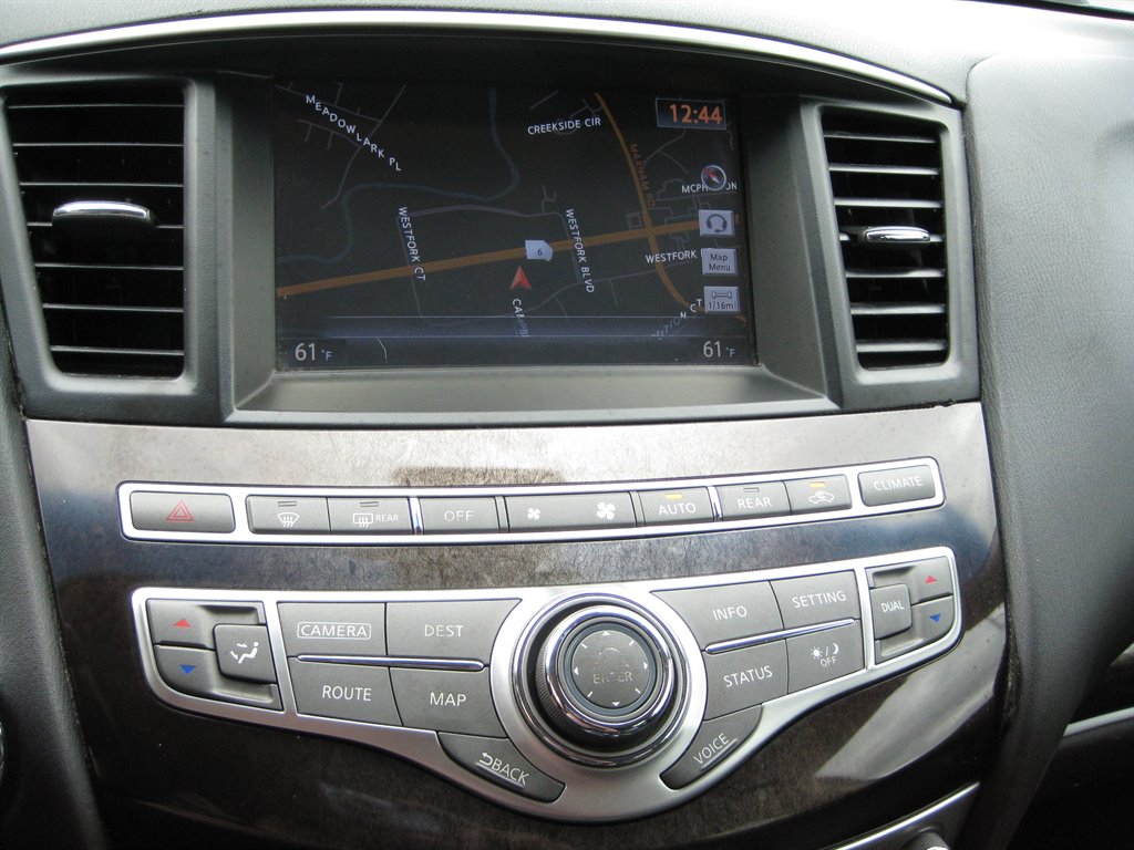 2015 INFINITI QX60 - $8,750