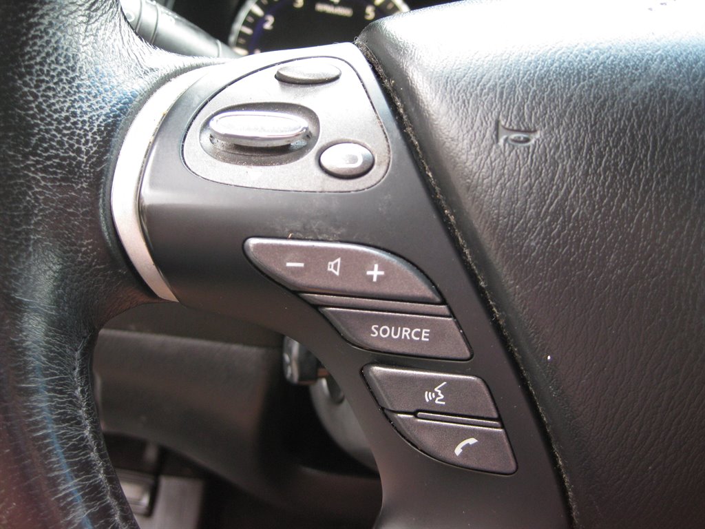 2015 INFINITI QX60 - $8,750
