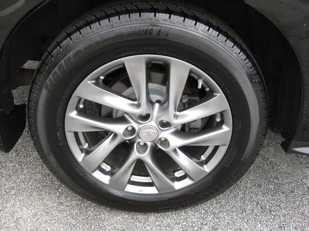 2015 INFINITI QX60 - $8,750