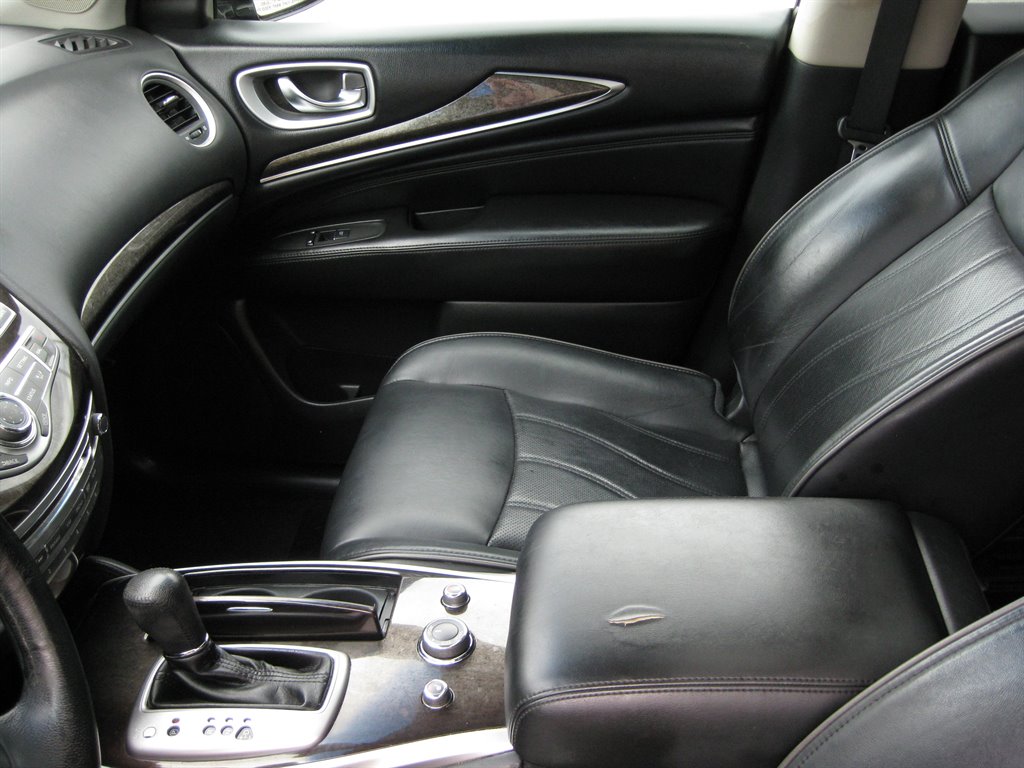 2015 INFINITI QX60 - $8,750