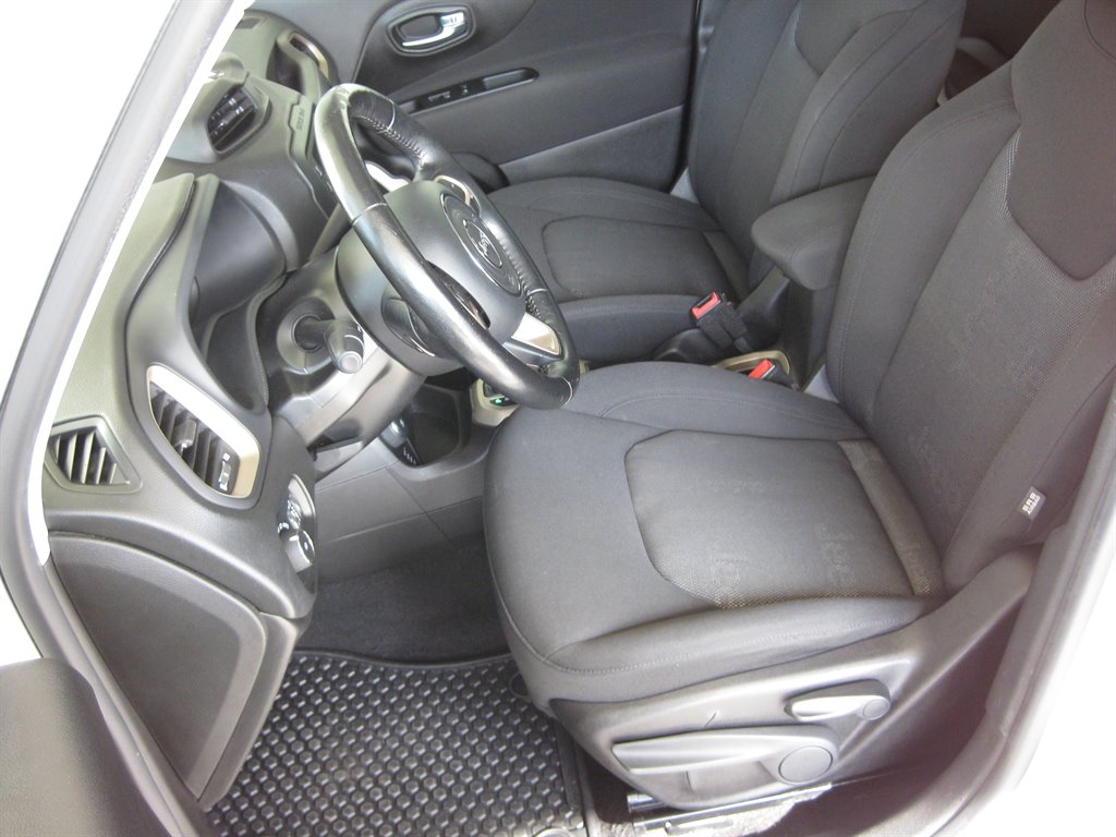 2017 Jeep Renegade - $9,500