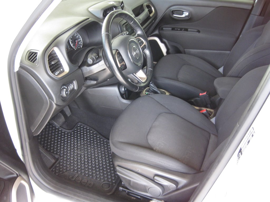 2017 Jeep Renegade - $9,500