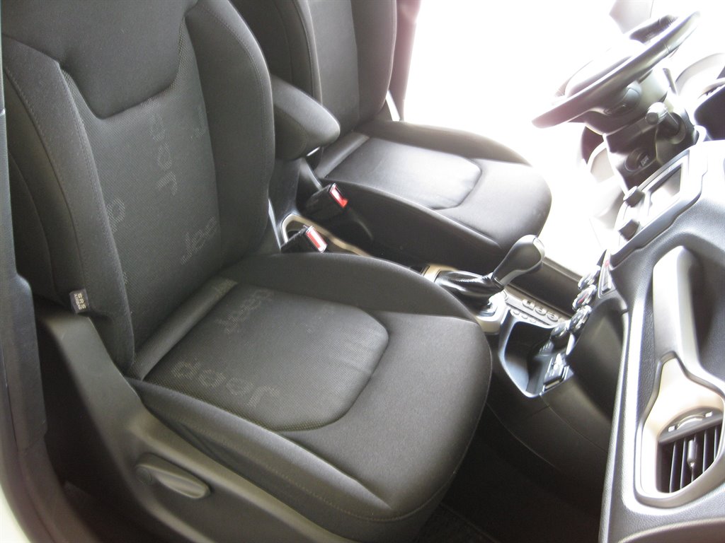 2017 Jeep Renegade - $9,500