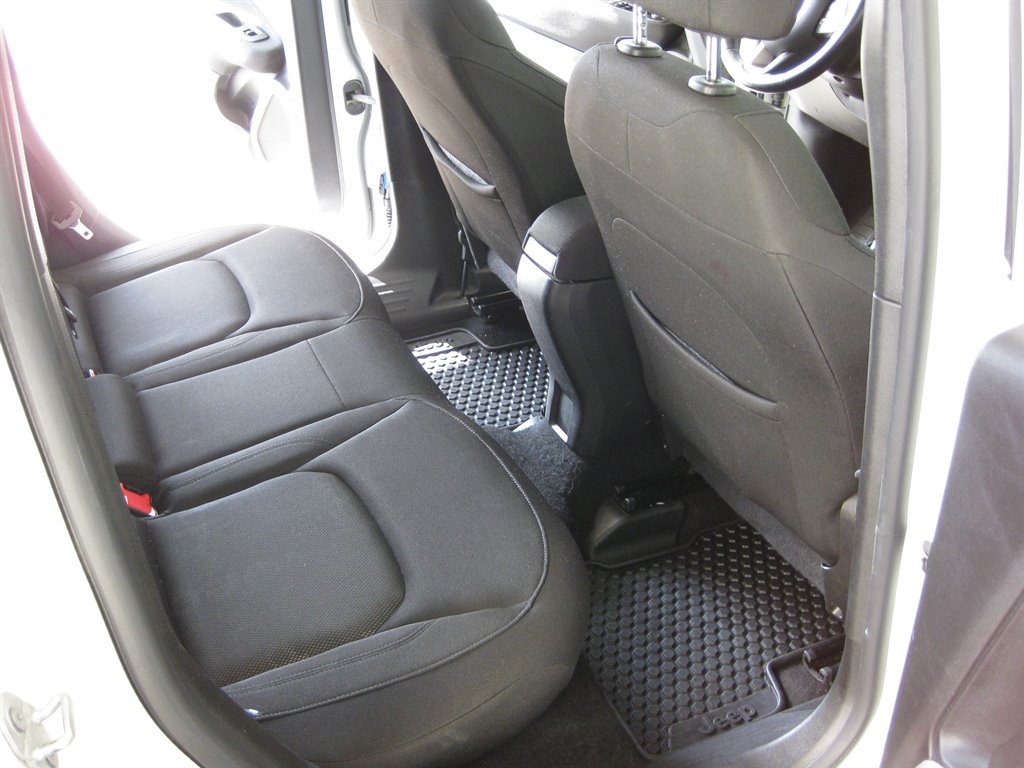 2017 Jeep Renegade - $9,500