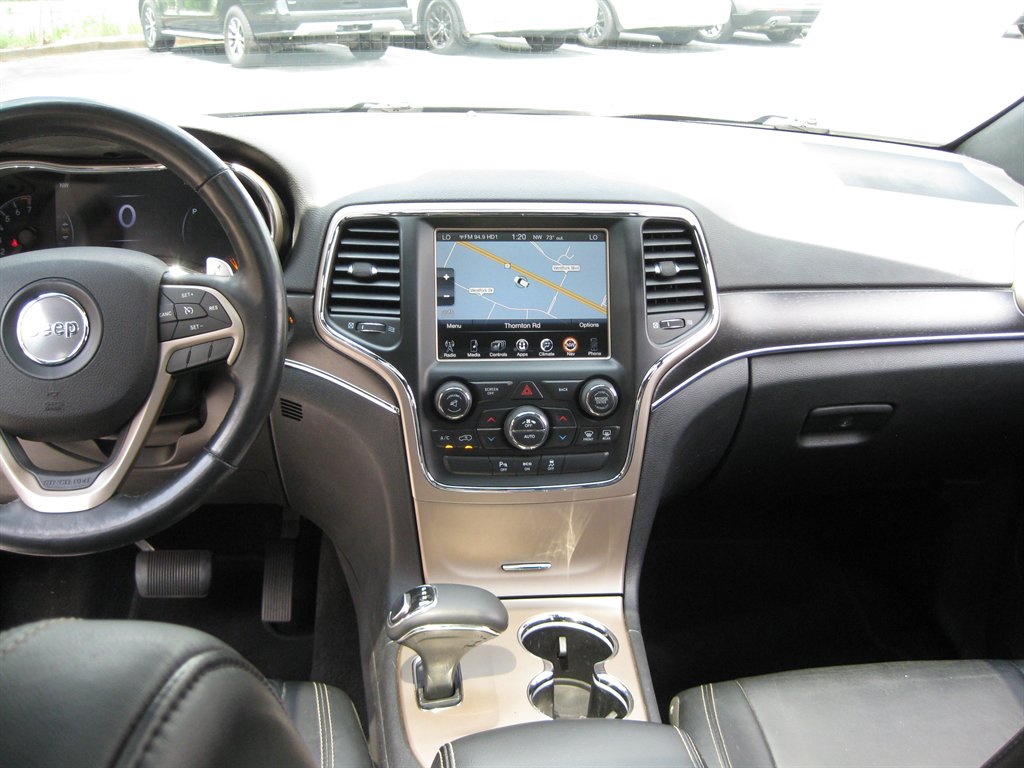 2015 Jeep Cherokee - $9,500
