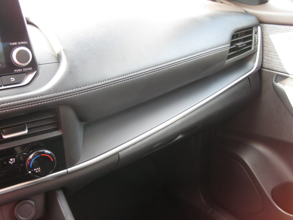 2023 Nissan Rogue - $15,500