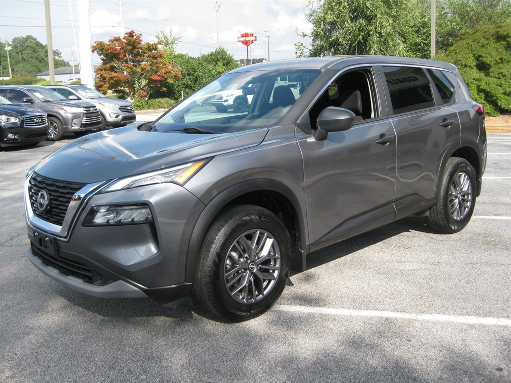 2023 Nissan Rogue - $15,500