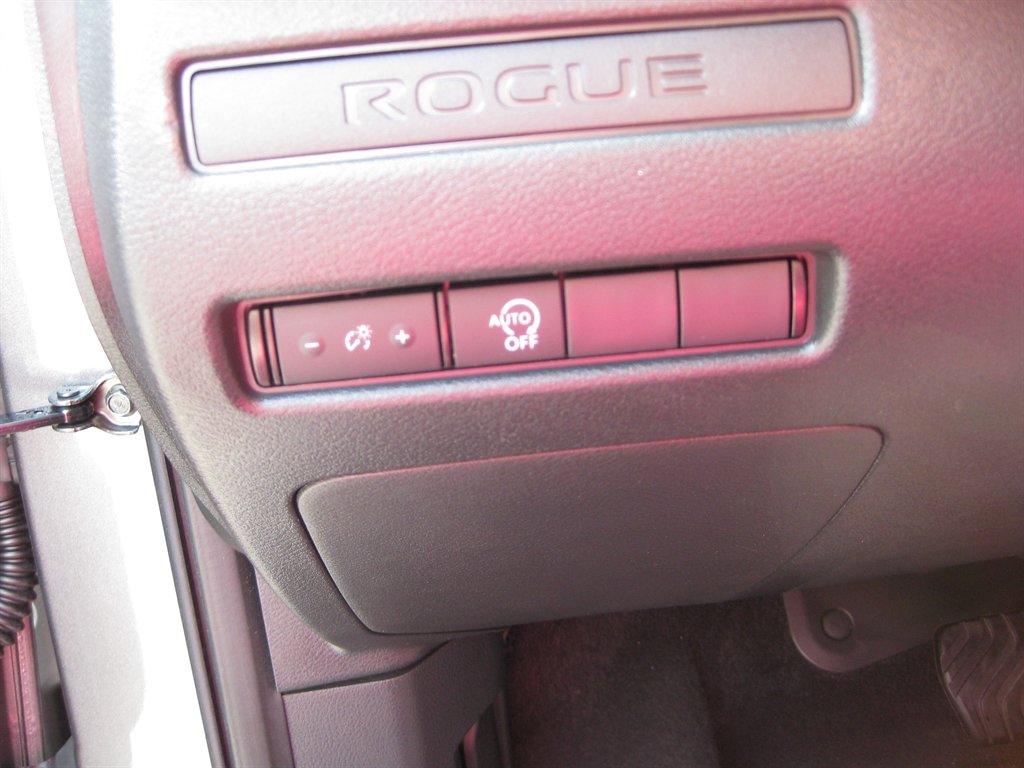 2023 Nissan Rogue - $15,500