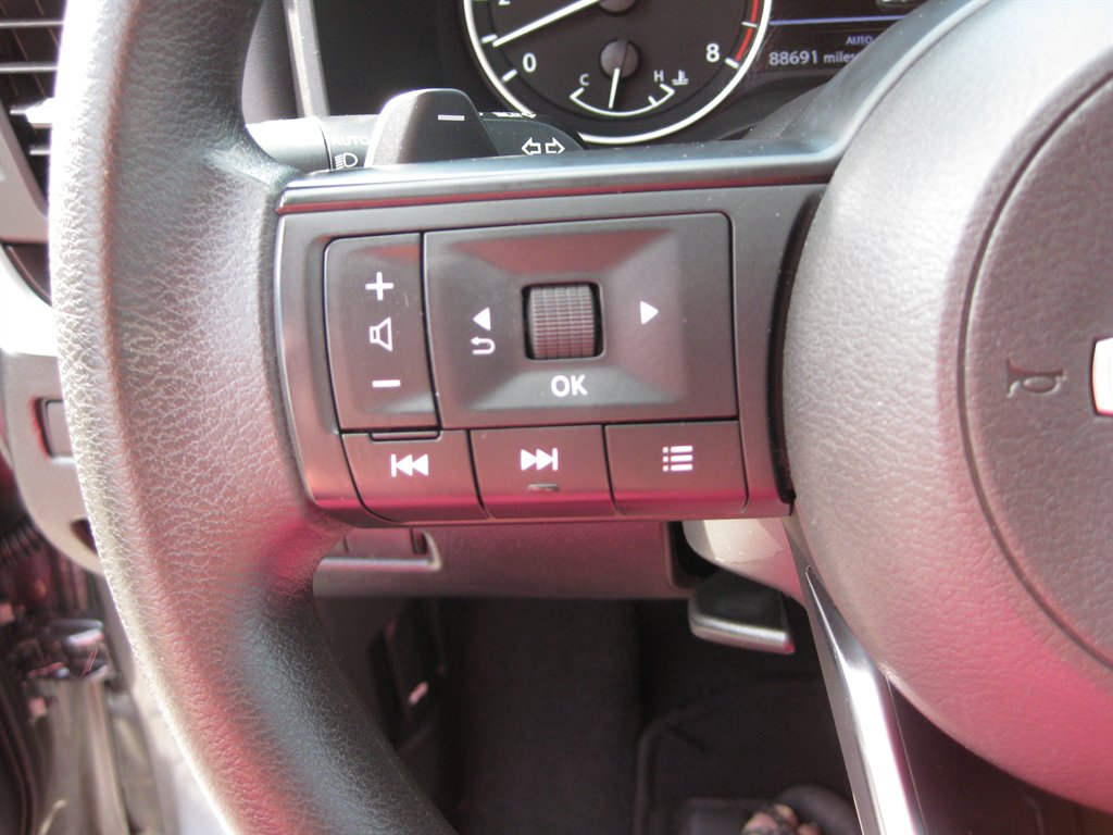 2023 Nissan Rogue - $15,500