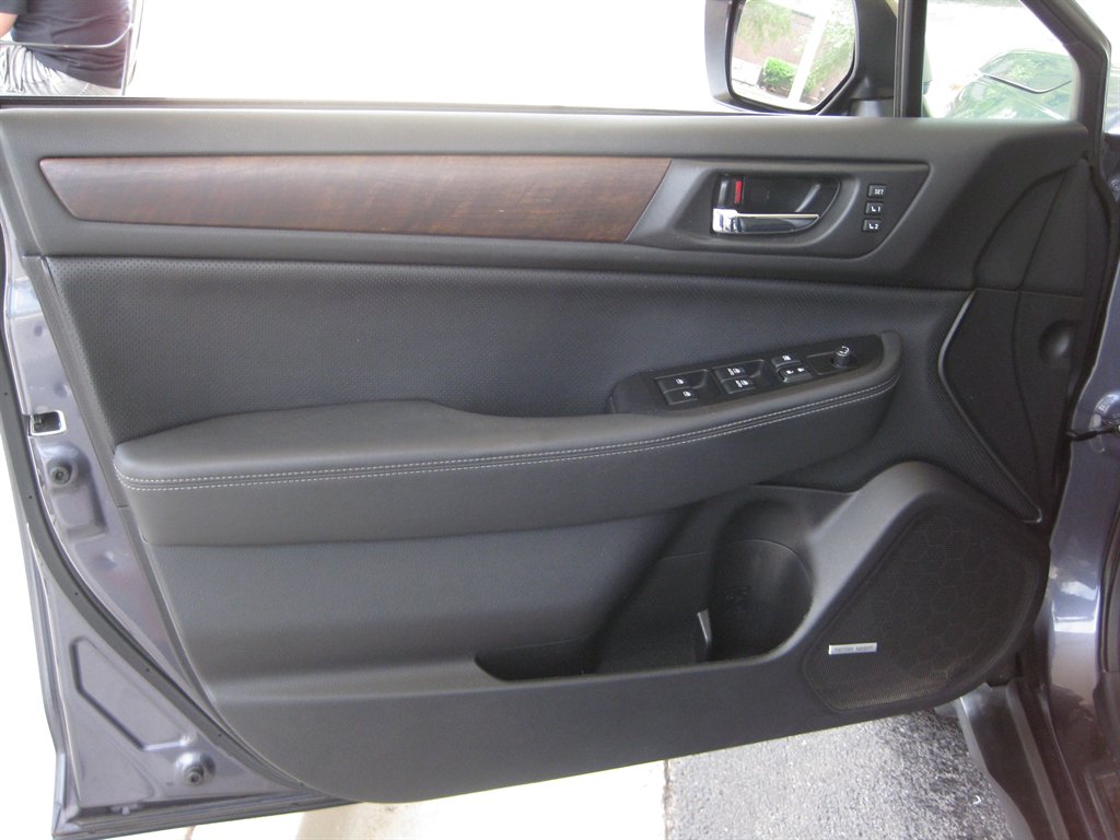 2017 Subaru Outback - $13,750