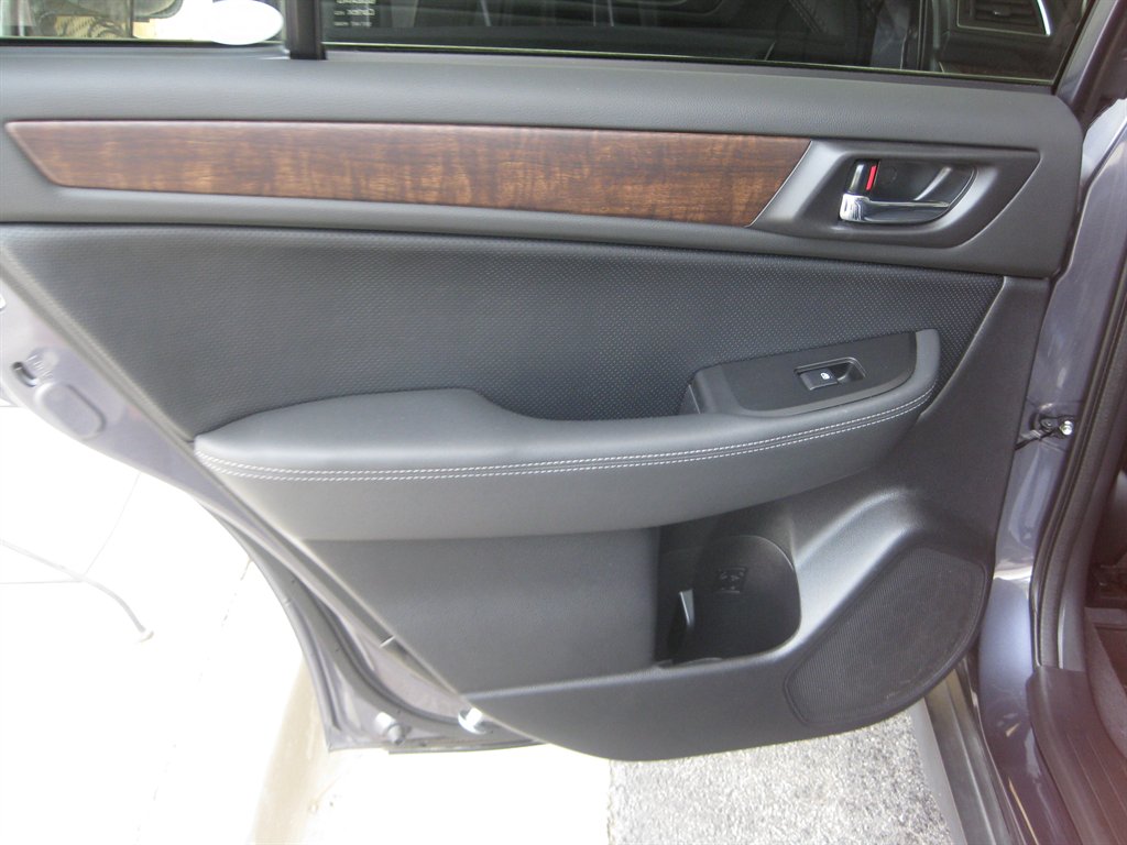 2017 Subaru Outback - $13,750