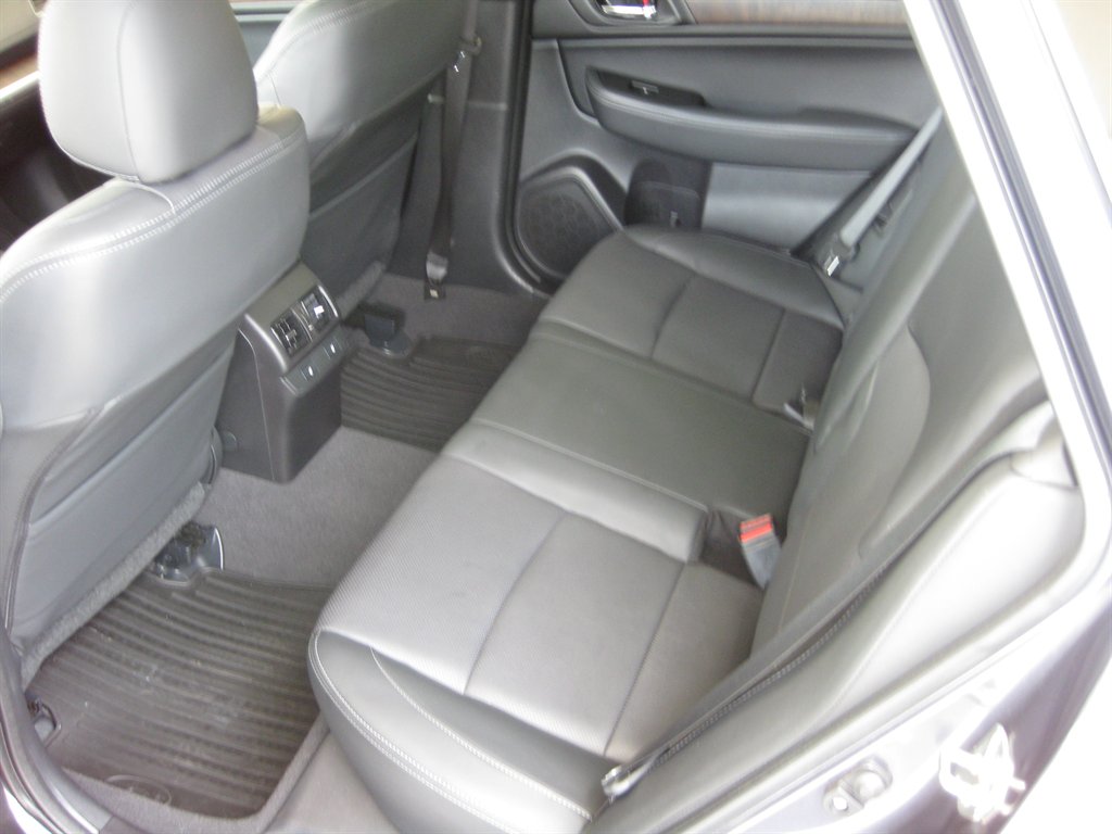 2017 Subaru Outback - $13,750