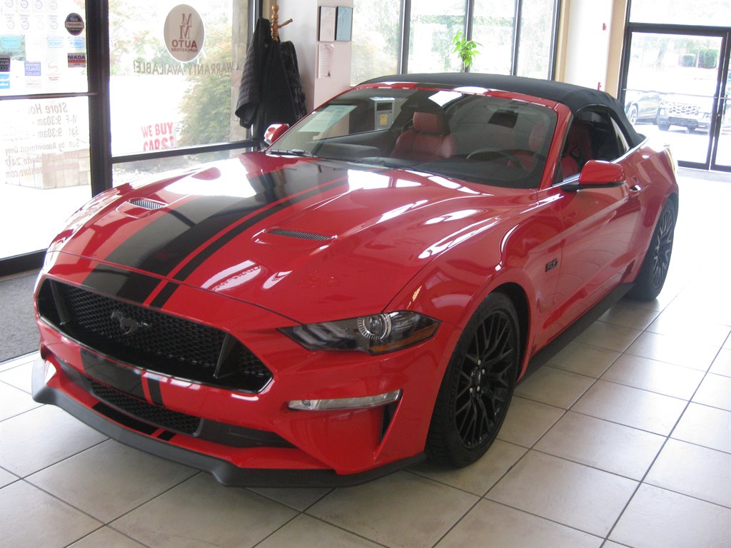 2020 Ford Mustang - $41,500