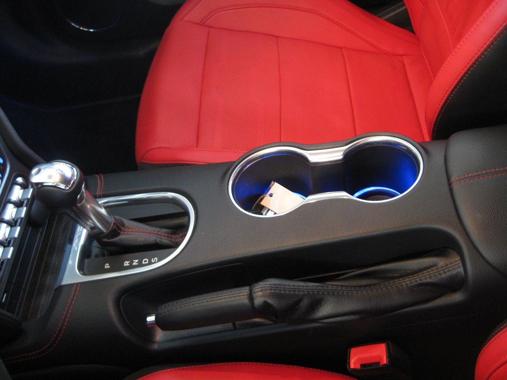 2020 Ford Mustang - $41,500