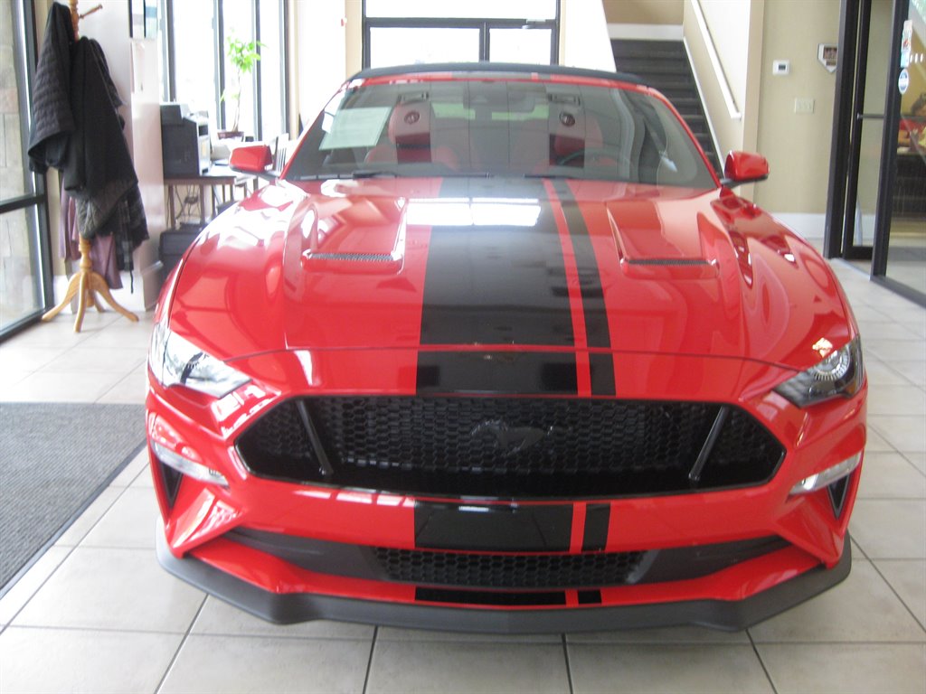 2020 Ford Mustang - $41,500