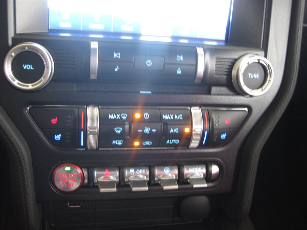 2020 Ford Mustang - $41,500