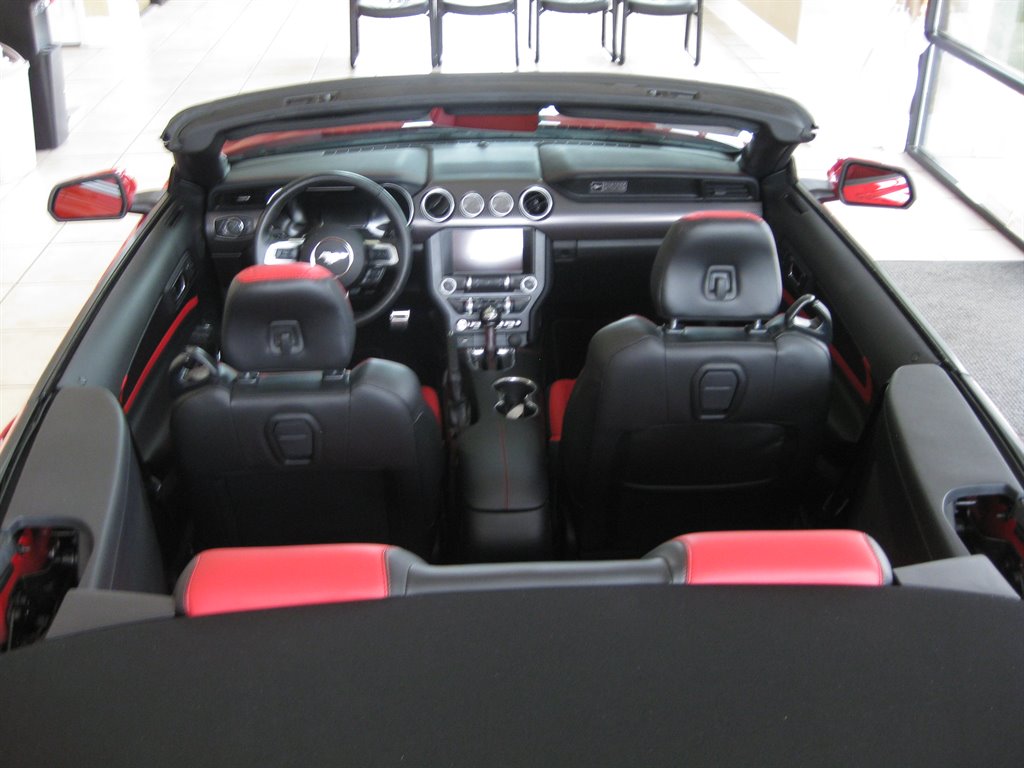 2020 Ford Mustang - $41,500