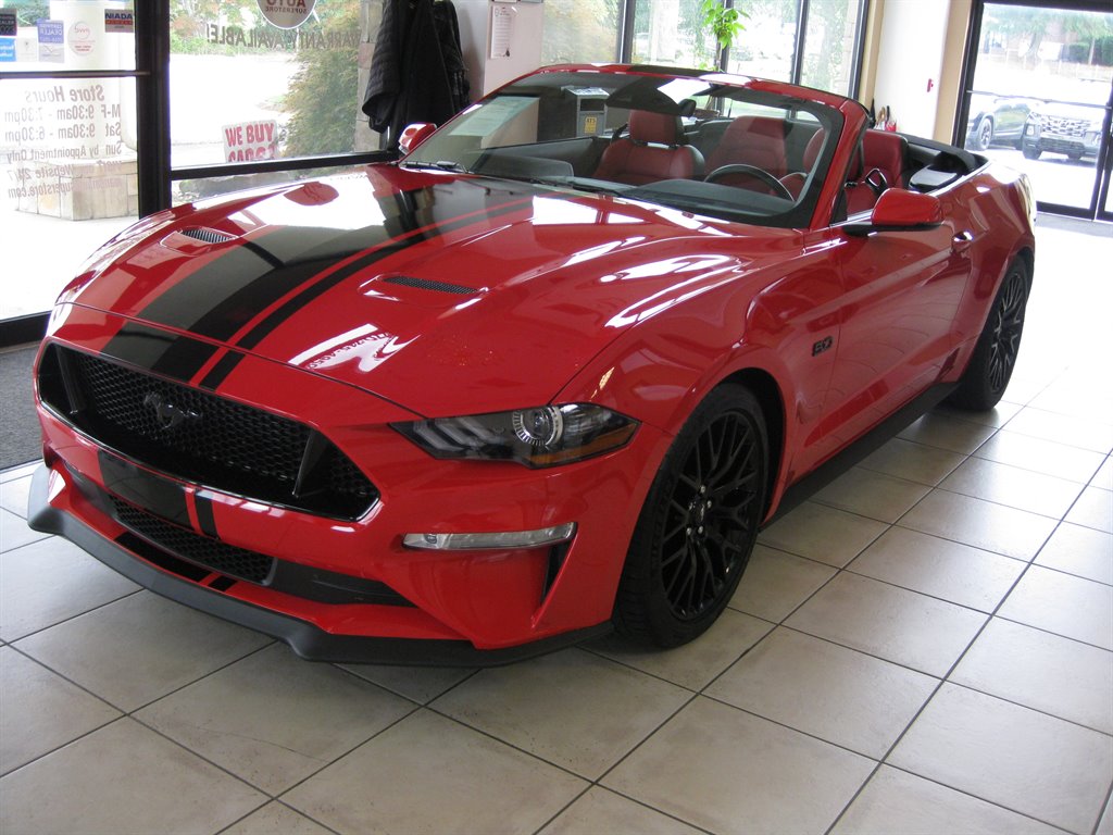 2020 Ford Mustang - $41,500