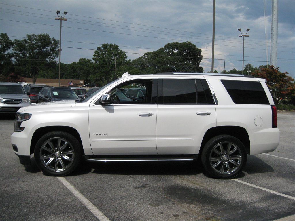 2019 Chevrolet Tahoe - $25,500