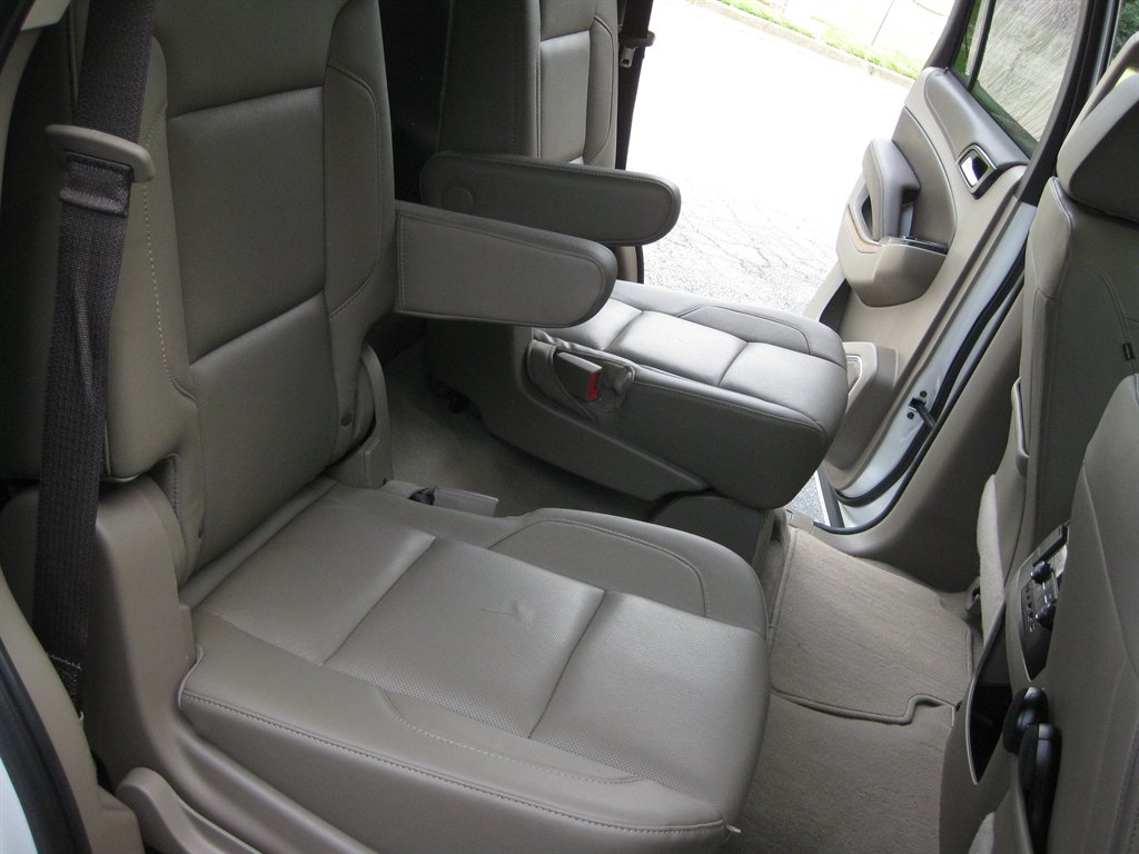 2019 Chevrolet Tahoe - $25,500