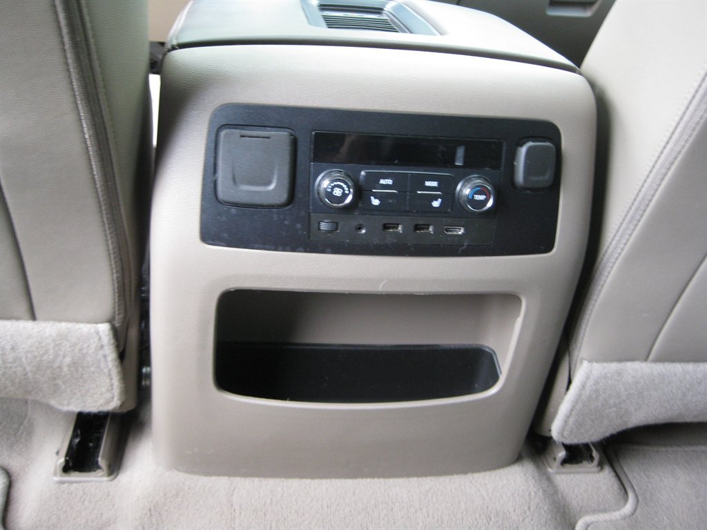 2019 Chevrolet Tahoe - $25,500