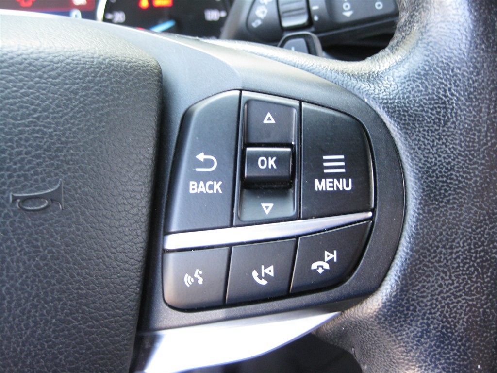 2020 Ford Explorer - $18,500