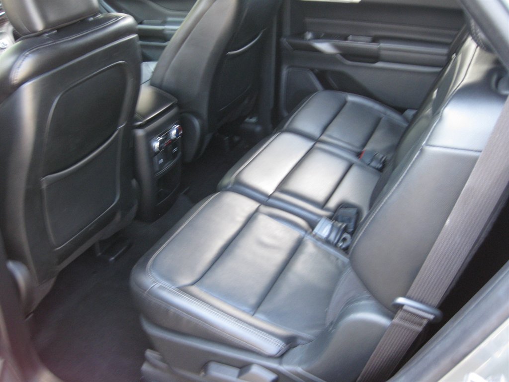 2020 Ford Explorer - $18,500