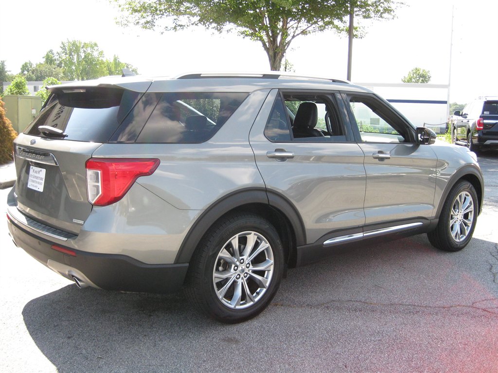2020 Ford Explorer - $18,500