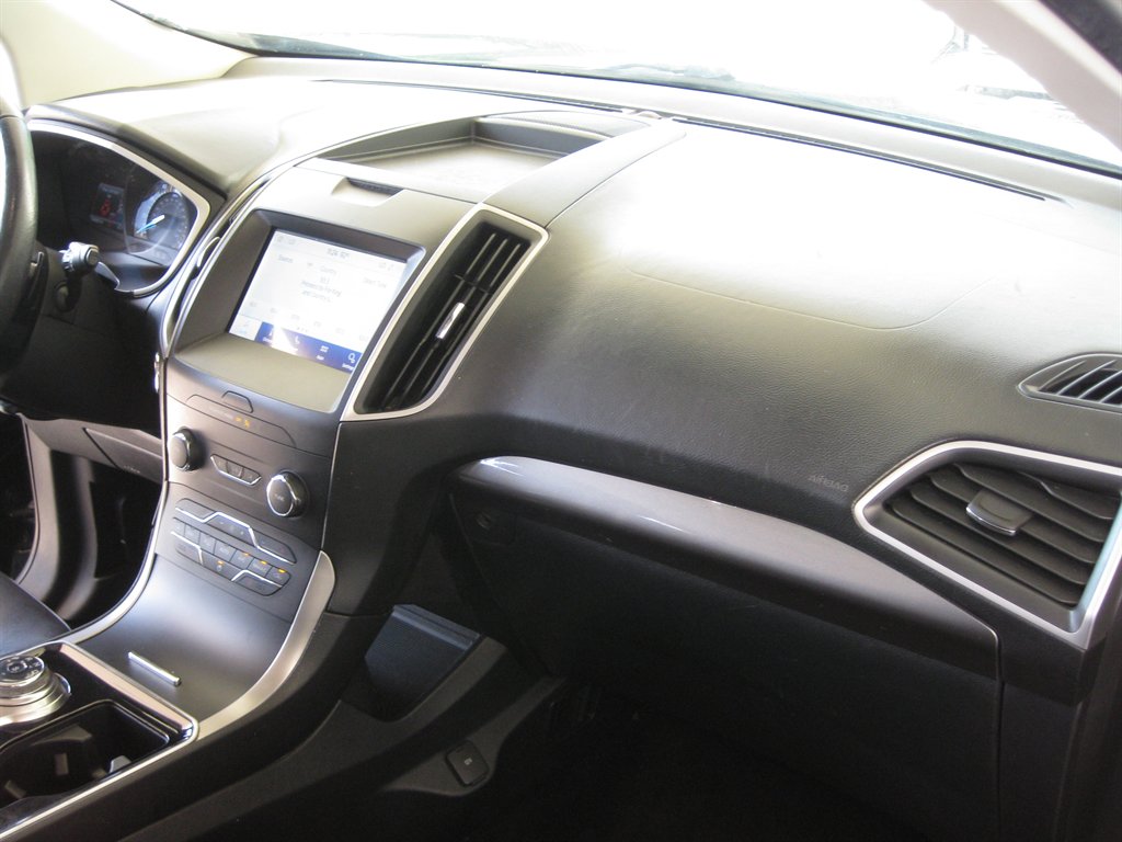 2020 Ford Edge - $9,001