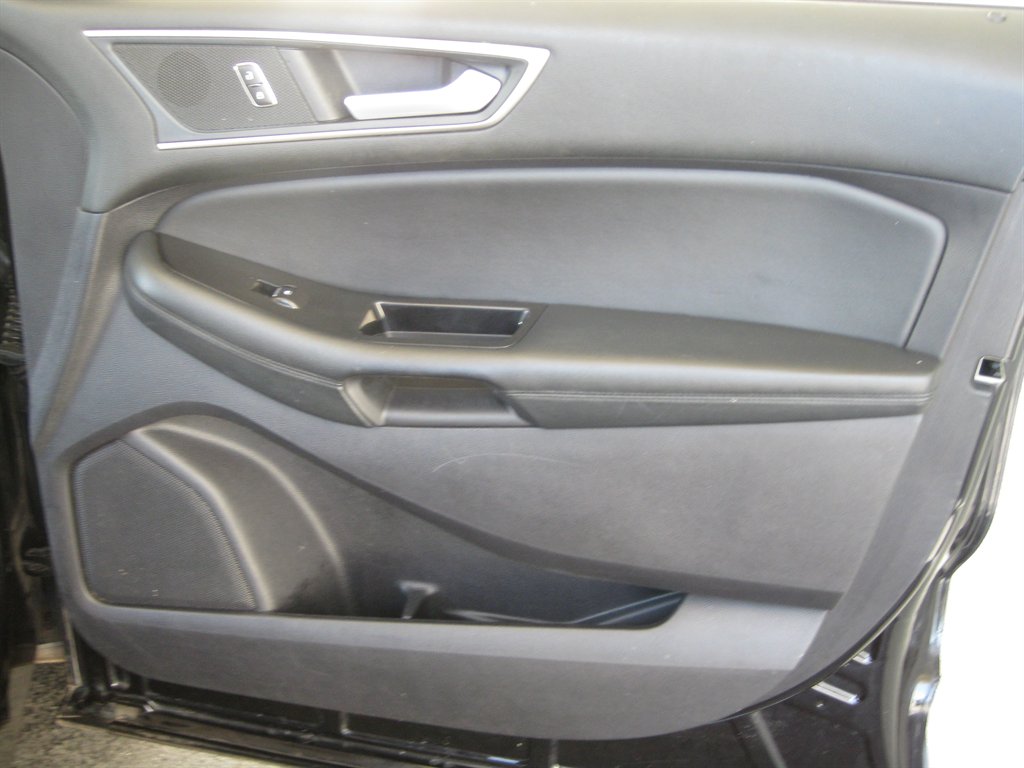 2020 Ford Edge - $9,001