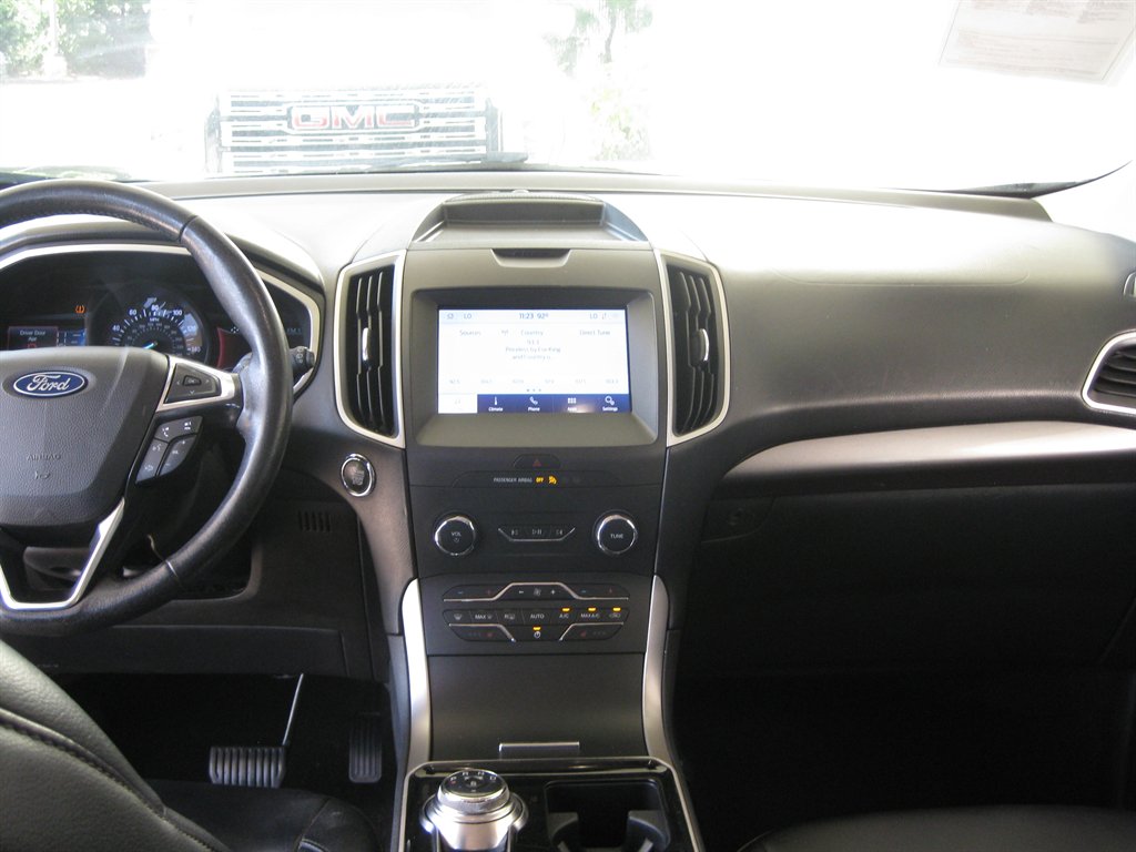 2020 Ford Edge - $9,001