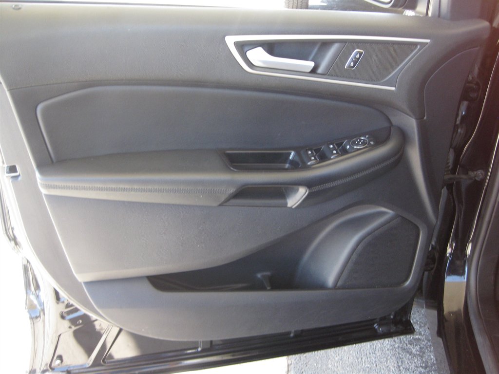 2020 Ford Edge - $9,001