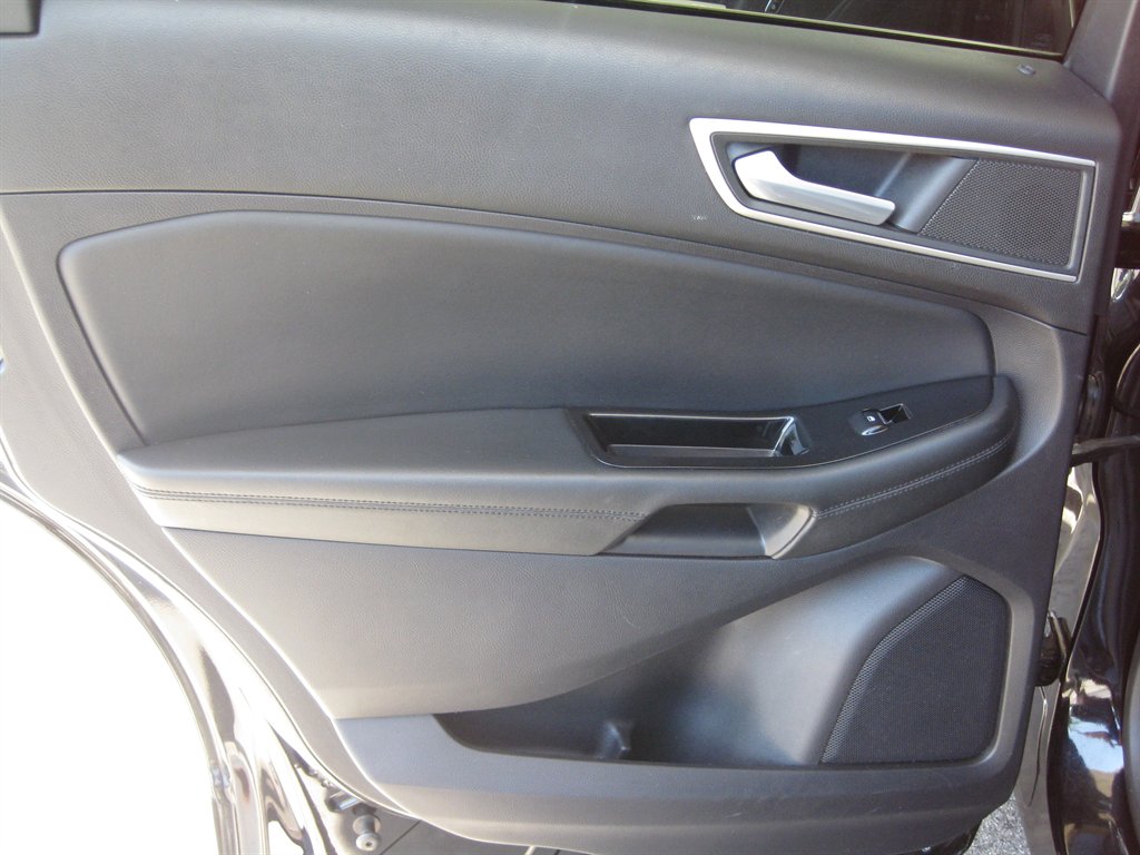 2020 Ford Edge - $9,001