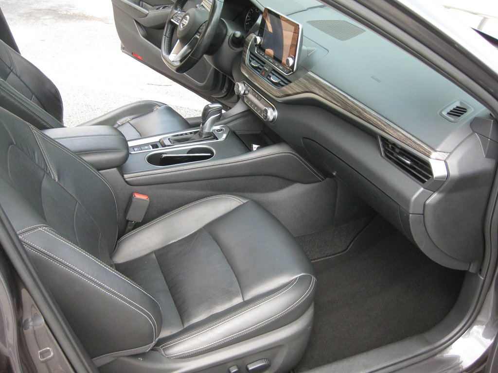 2019 Nissan Altima - $12,001