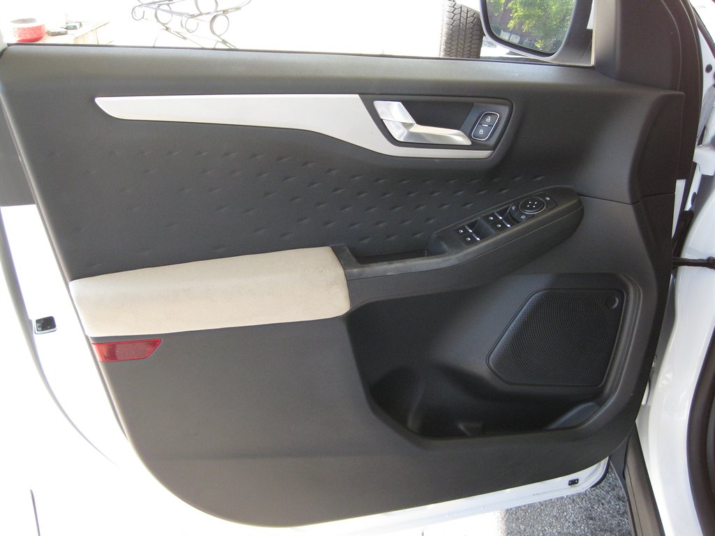 2020 Ford Escape - $14,001