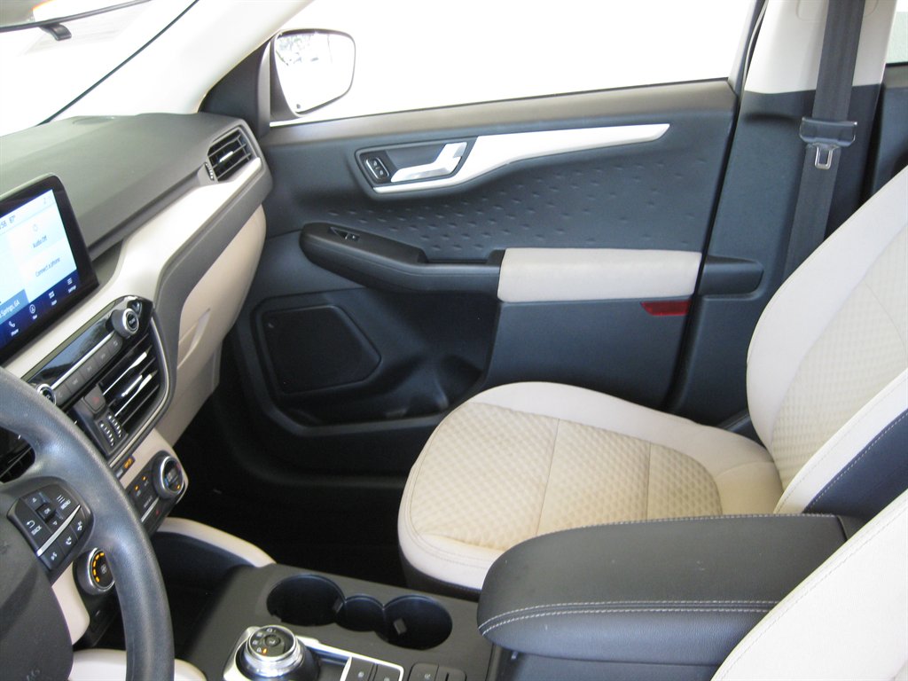 2020 Ford Escape - $14,001