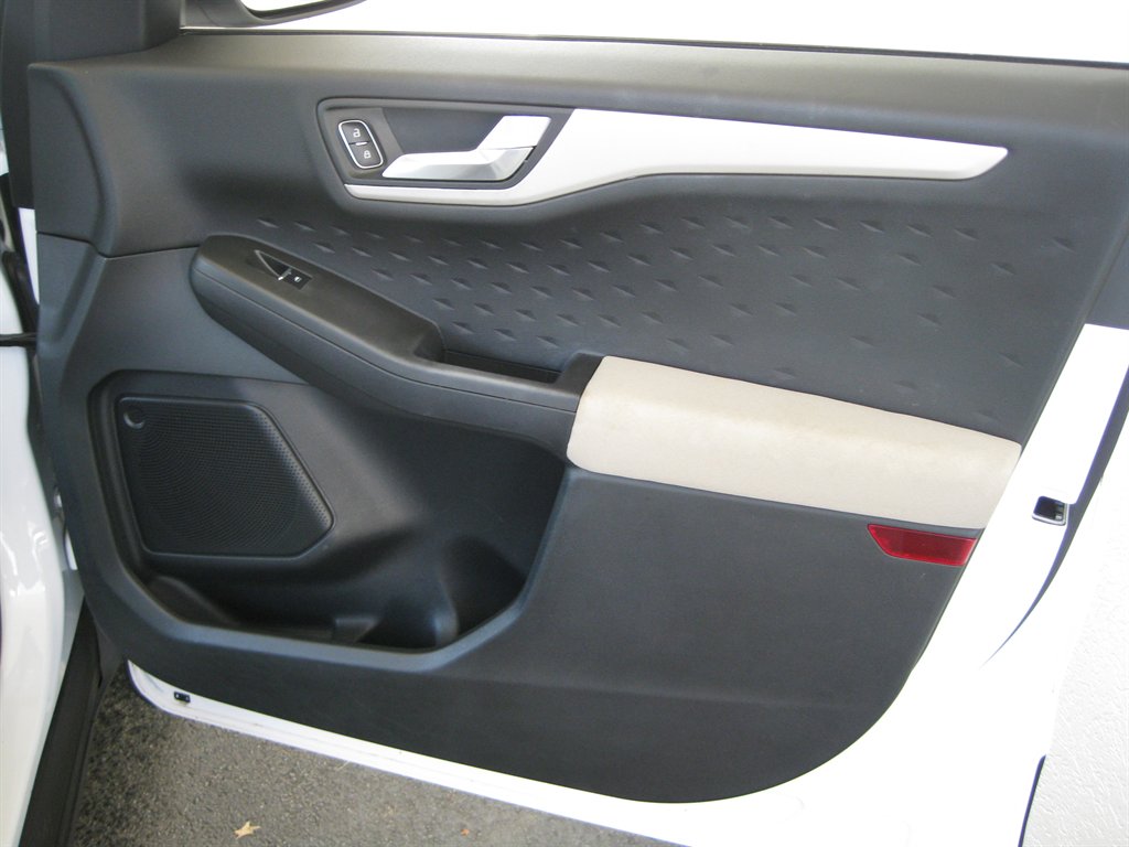 2020 Ford Escape - $14,001
