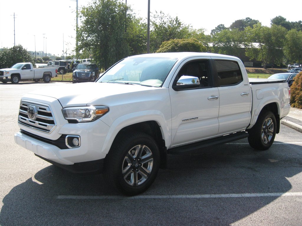2018 Toyota Tacoma - $27,500