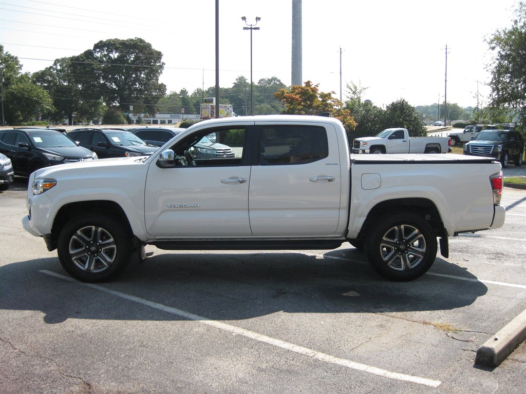 2018 Toyota Tacoma - $27,500