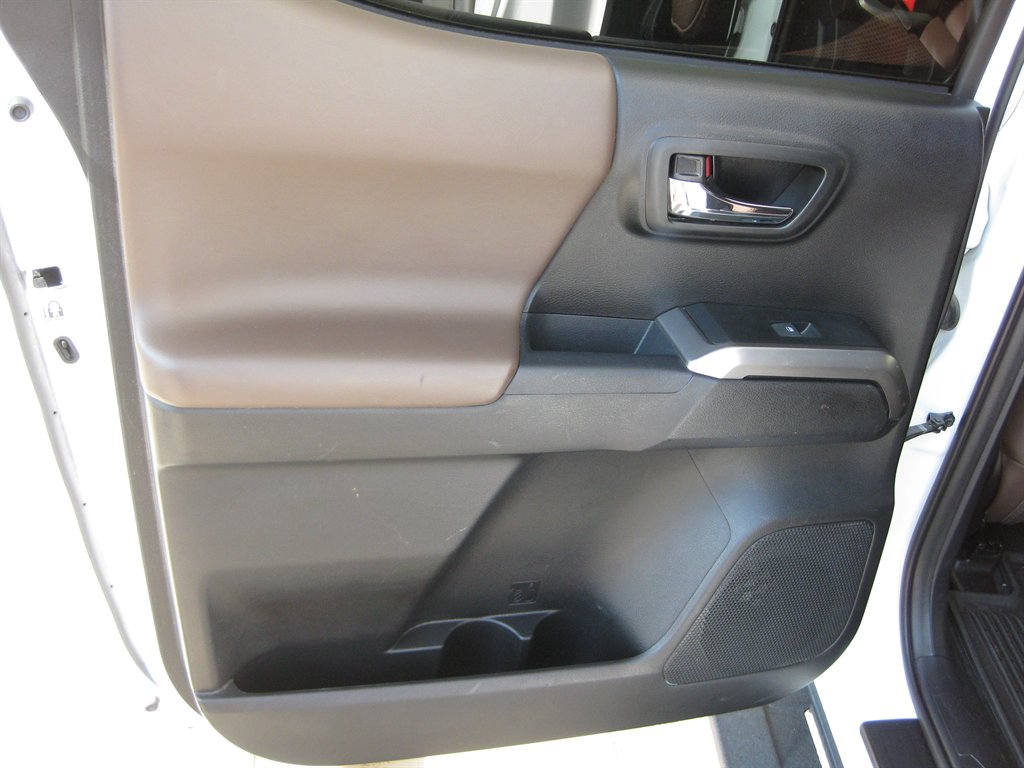 2018 Toyota Tacoma - $27,500