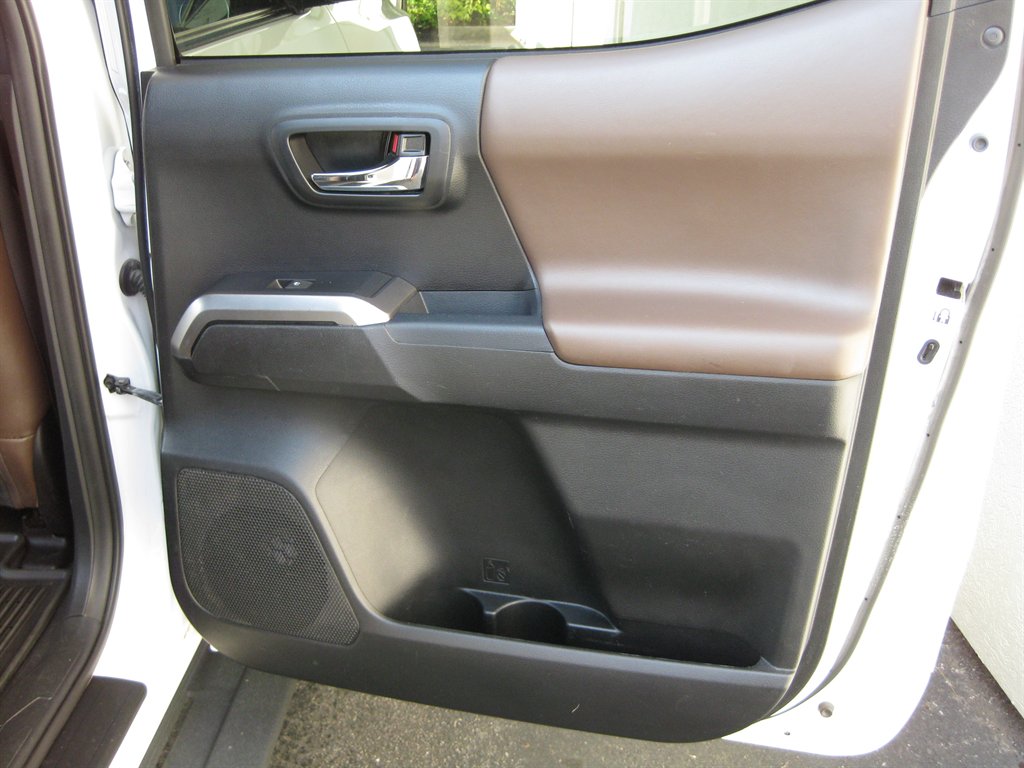 2018 Toyota Tacoma - $27,500