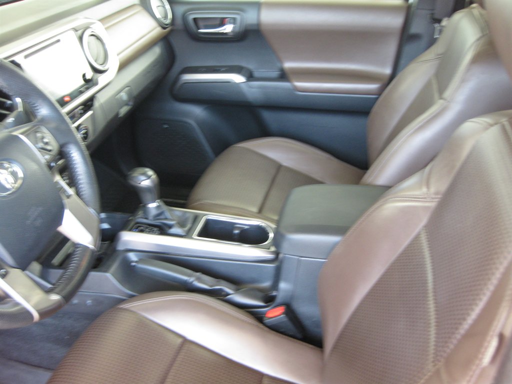 2018 Toyota Tacoma - $27,500