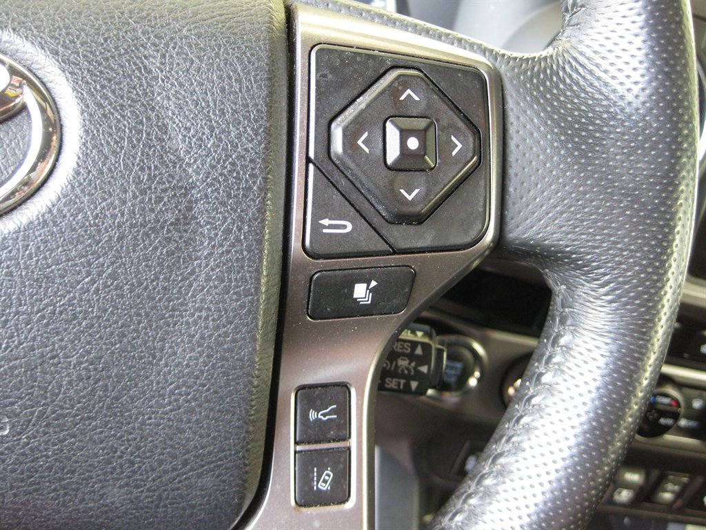 2018 Toyota Tacoma - $27,500
