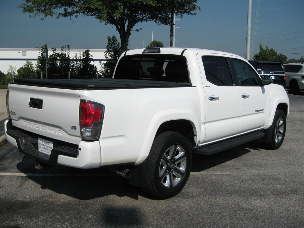 2018 Toyota Tacoma - $27,500