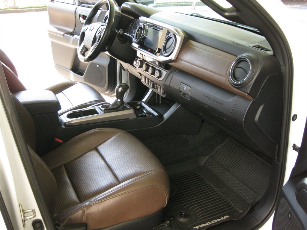 2018 Toyota Tacoma - $27,500