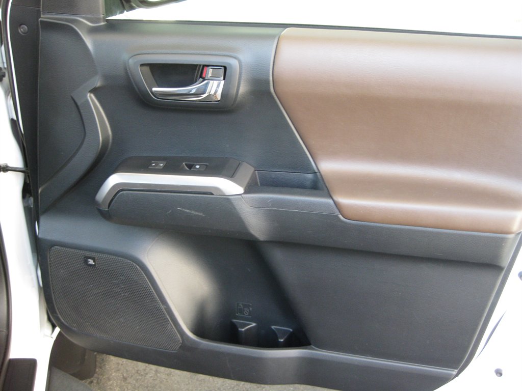 2018 Toyota Tacoma - $27,500