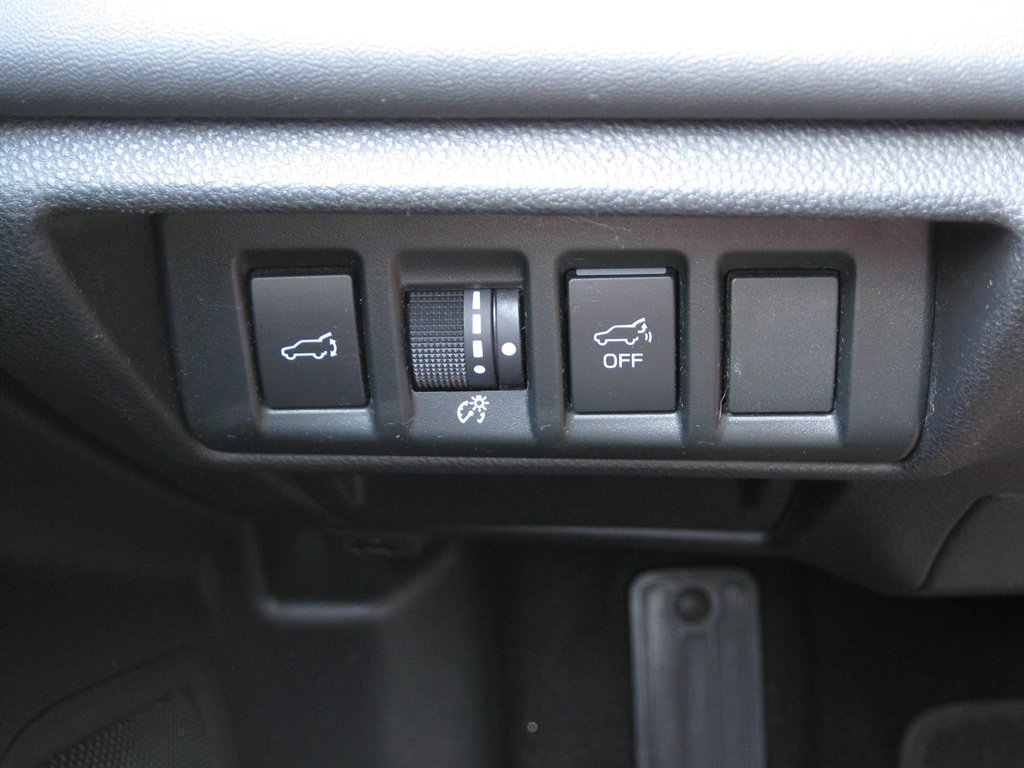 2022 Subaru Outback - $23,500