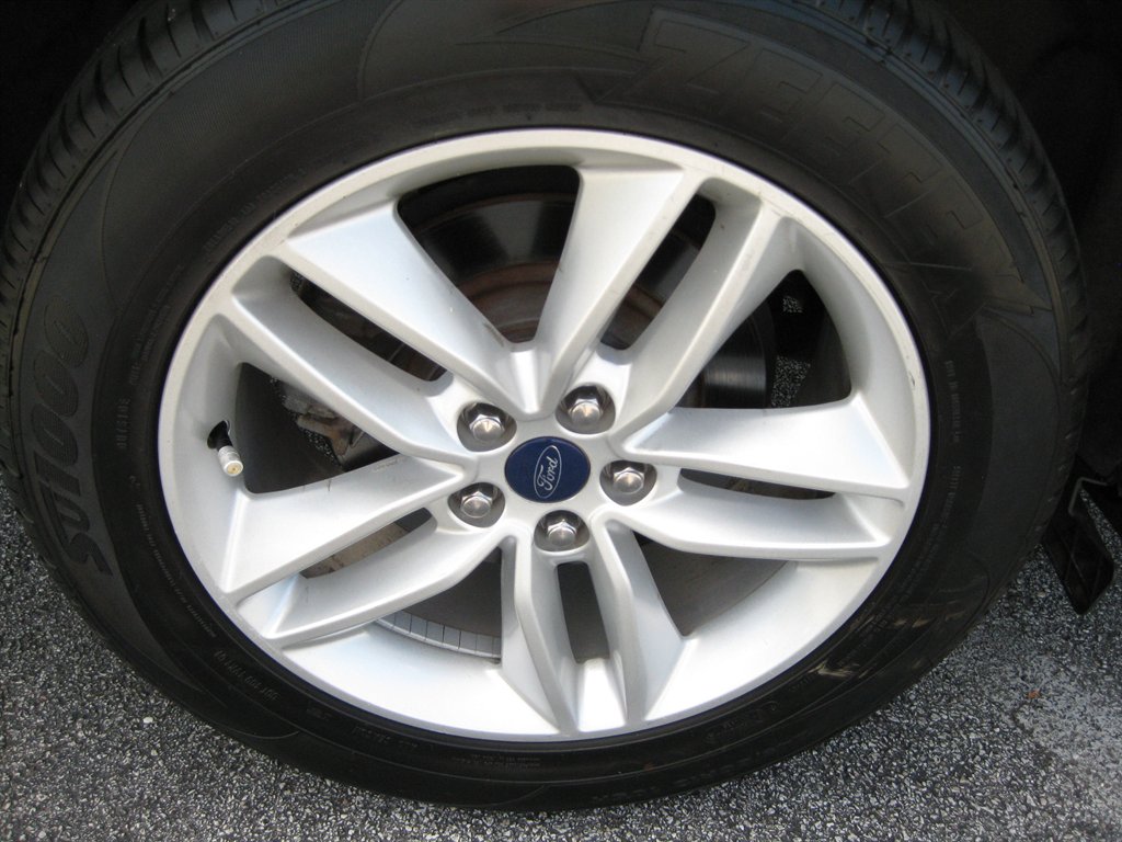 2016 Ford Edge - $11,500