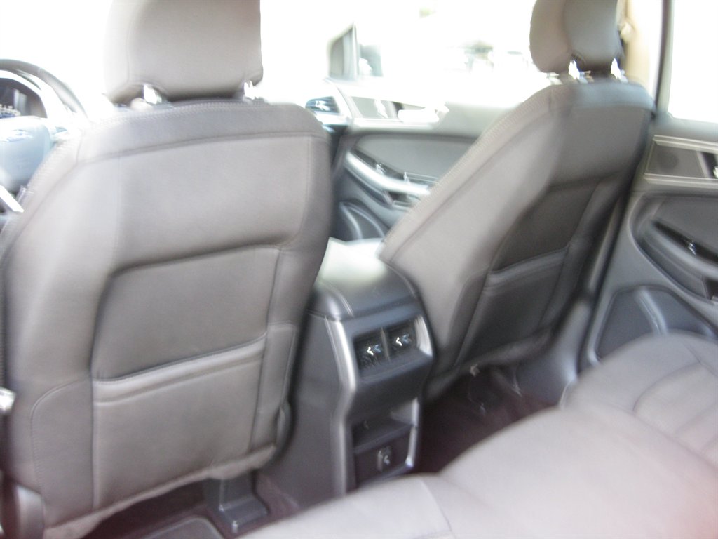 2016 Ford Edge - $11,500